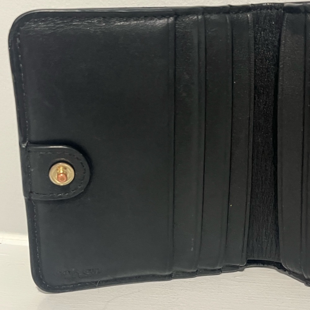 Coach Crossgrain Leather Billfold Wallet – Black - Picture 8 of 12